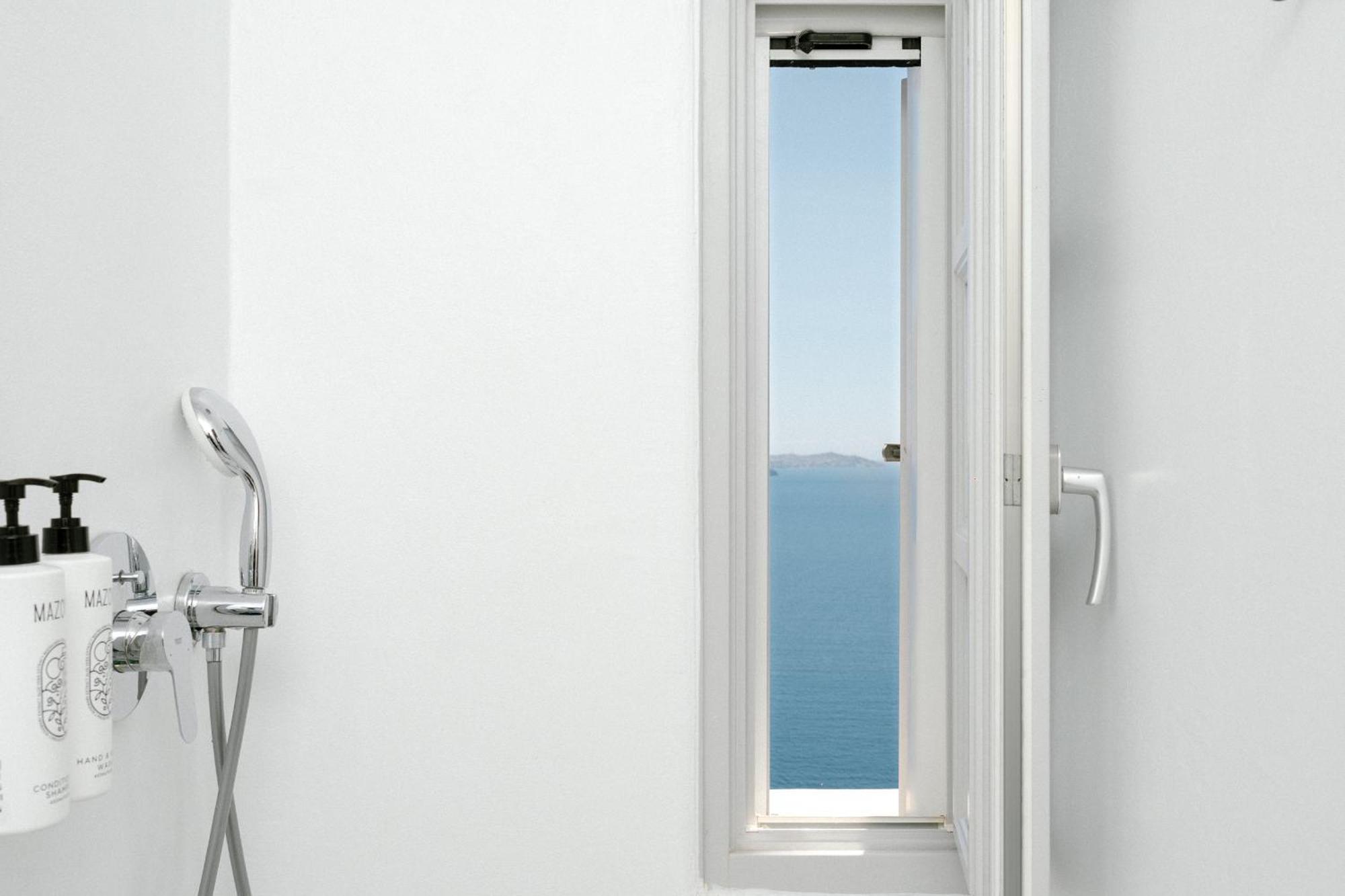 Nano Canaves Oia (Santorini)