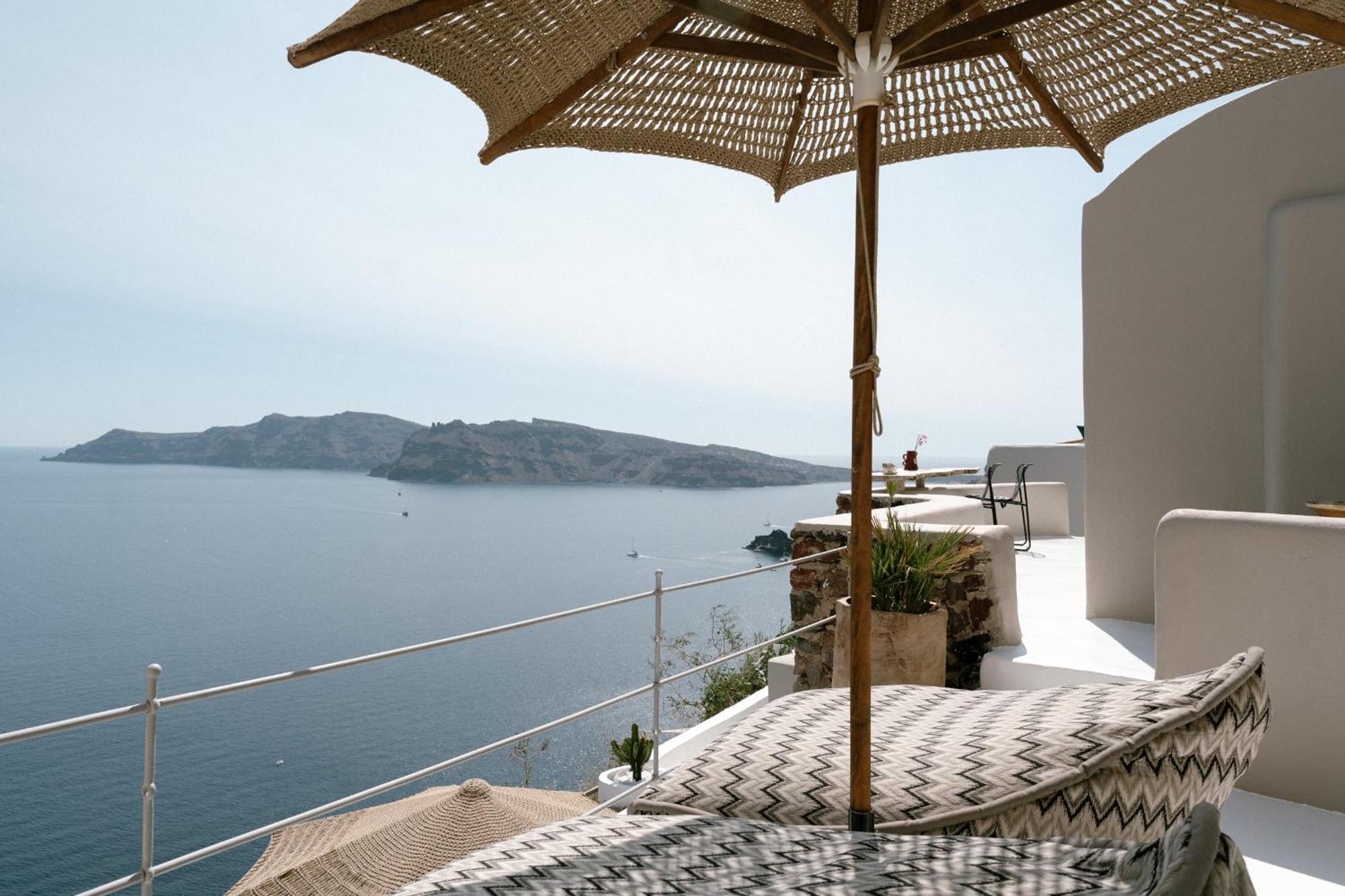 Nano Canaves Oia (Santorini)