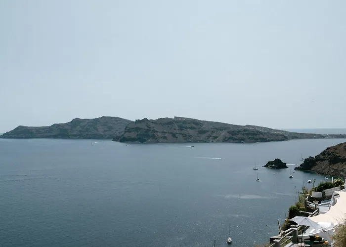 Nano Oia Canaves
